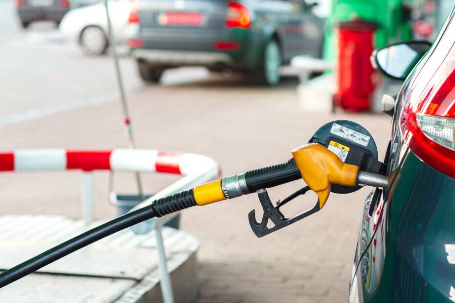Dicas para Dirigir Economizando Combustível: Como Gastar Menos e Aproveitar Mais